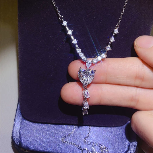 European And American Fashion Heart-Shaped Moissanite Necklace Love Versatile Diamond Necklace Clavicle Chain