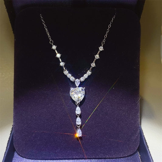European And American Fashion Heart-Shaped Moissanite Necklace Love Versatile Diamond Necklace Clavicle Chain
