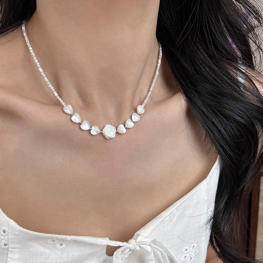Elegant White Butterfly Shell Fritillary French Camellia Necklace - Bohemian Style, Alloy & Mother-of-pearl, Perfect for Daily Wear, Banquets, Engagements