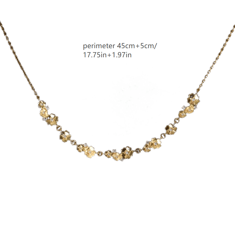 A Vintage Elegant and Exquisite S925 Silver Synthetic Zirconia Cherry Blossom Necklace, Women's Collarbone Chain