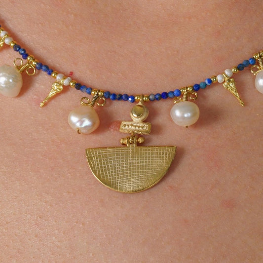 Blue Handmade Natural Lapis Lazuli & Freshwater Freshwater Pearls Necklace for Women - Elegant Golden-Tone Pendant with Blue Gemstones, Freshwater Pearls And Chain Necklace, Classic Design,